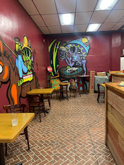 Restaurant near Hollywood Stars Inn